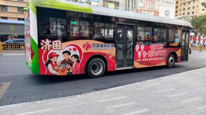 1793070687102057527.jpg